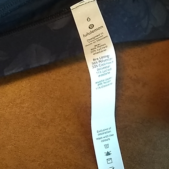 NWT Lululemon Flow Y Bra, Sz 6, NFFL - Picture 5 of 6